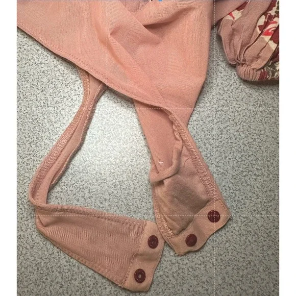 Free People Sz M Wild Daze Floral Bodysuit Square‎ Neck Bishop Sleeve Smocked - Picture 9 of 11